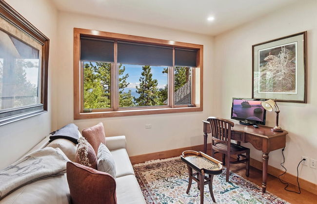 Luxury Mountain Chalet Deck w/ BBQ & Lake Views - Photo 13