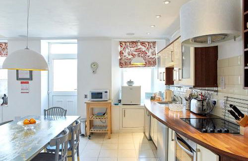 Crieff Armoury Luxury Self Catering Apartment - Photo 15