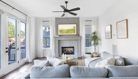 The Maple House - Huge Backyard & Mins to Broadway - Foto 2