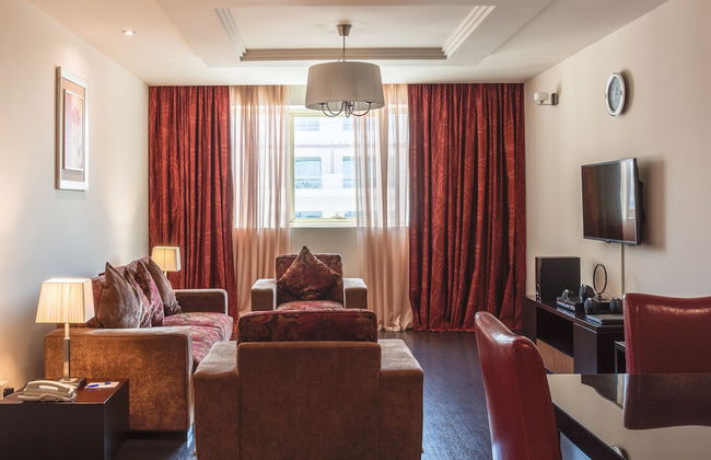 Dunes Hotel Apartments Oud Metha - Photo 33