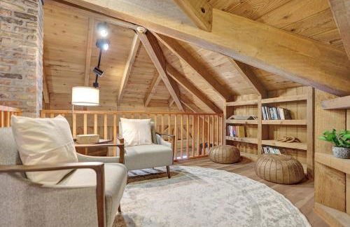 8BR Gem With Pool, Lake View & Tons of Amenities! - Foto 54