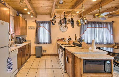 Idyllic Lakefront Escape with Fire Pit and Grill! - Photo 15