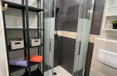 Studio vue port, belle terrasse, piscine - Foto 11