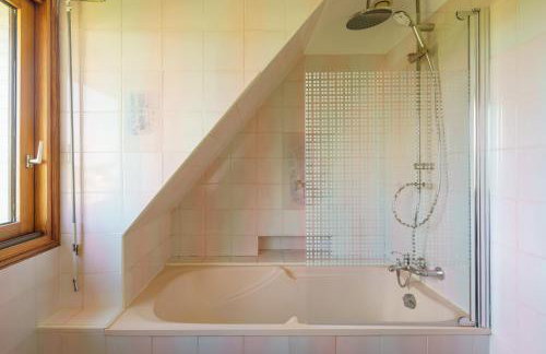 La Villa des Vagues - vue mer proche de la plage - Foto 13