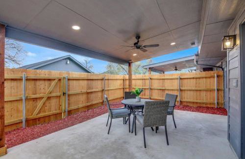 Peppercorn Orange - Locally Run! - Photo 16