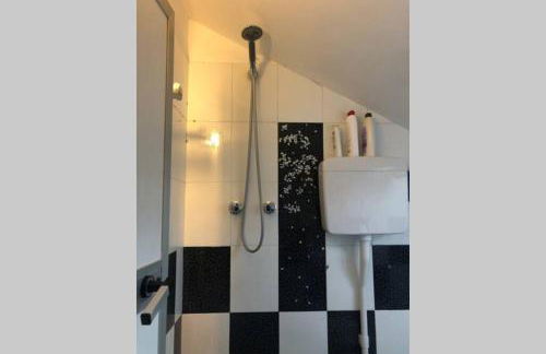 Ampio attico a 5 minuti dal mare - Foto 16