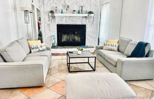 Sea Salt Vacation Home, Private Pool - Walk to Beach - Foto 5