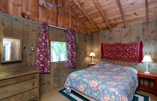 Luxury Camping Cabin with Fireplace near Hanover, New Hampshire - Foto 8