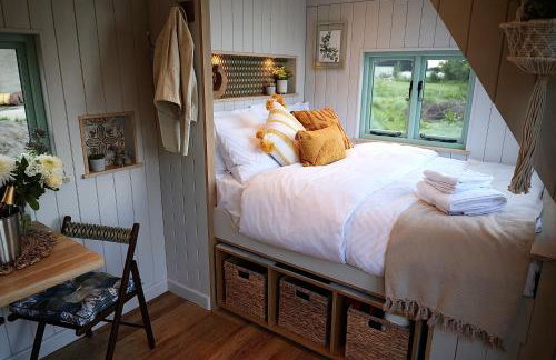 Luxury Retreat 30mins Taxi Ride From West London - Photo 3