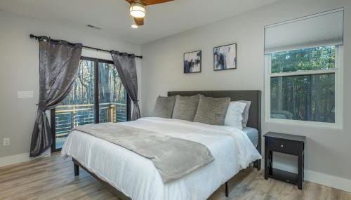 Spacious 4BR Mountain Retreat for 16 in Fairview - Foto 4