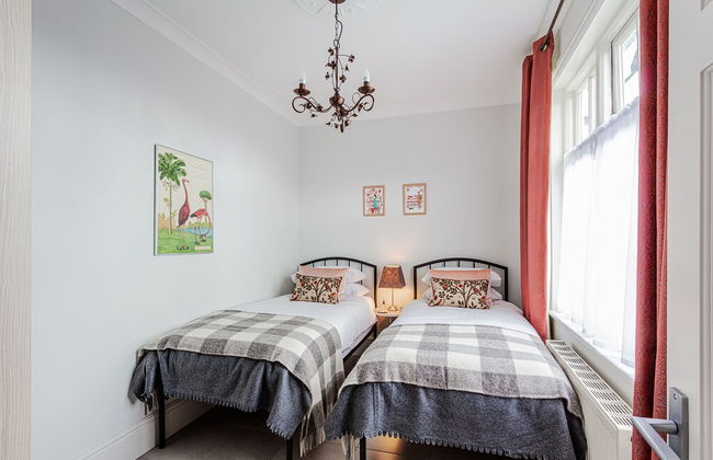 Ship Bungalow - Photo 5