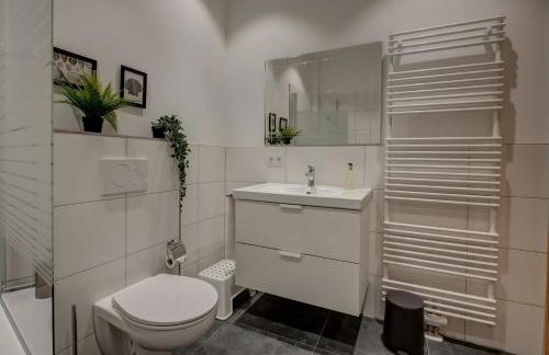 Kaza Guesthouse, centrally located 2 & 3 bedroom Apartments in Augsburg - Foto 12