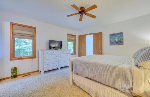 Waterfront Lake Huron Getaway with Private Beach! - Photo 12