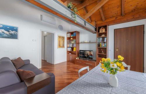 Homey Grandeur - Spacious Stay with Terrace & Wi-Fi - Foto 21