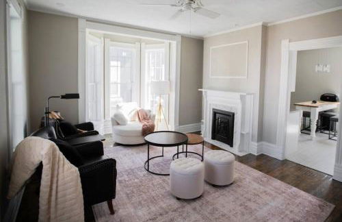 Restored Queen Anne Cottage - Foto 27