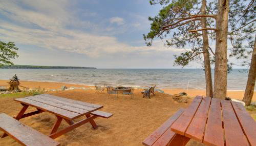 Private Sandy Beach: Lake Superior Group Retreat - Foto 3