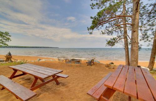 Private Sandy Beach: Lake Superior Group Retreat - Foto 3