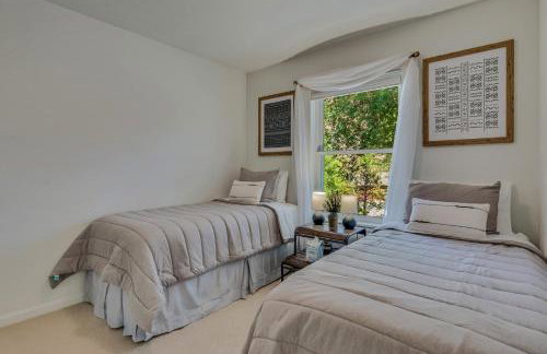 Cozy Home with Sauna 5 bedrooms 3 bathrooms Sleeps 12 - Foto 26