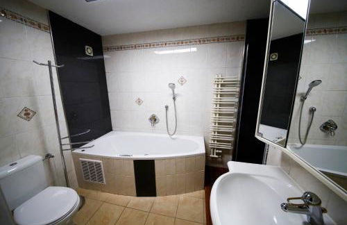 Schlossberg Apartments & Garten in der Natur & unweit vom "Thüringer Meer" - Foto 13