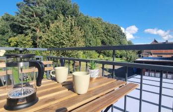 110qm- 4 Rooms - free private parking- free fast WIFI - Kitchen - near Wood- A Part Time Home - Foto 6