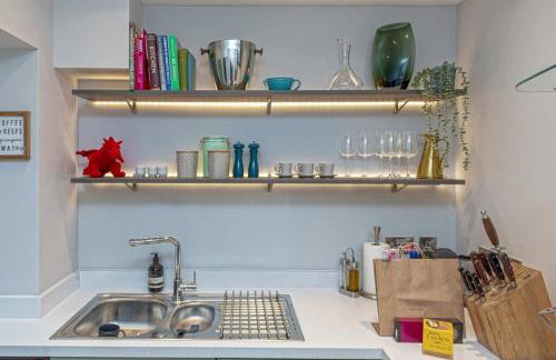 Glanrhyd Townhouse in Central Dolgellau with Parking and Bike Storage - Photo 16