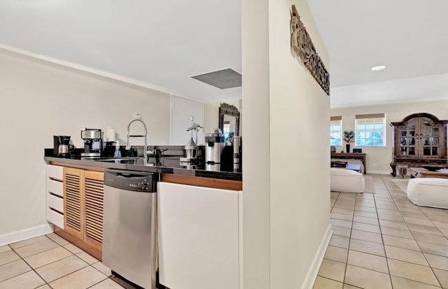 NEW Amazing Large 3BR Direct Oceanfront Penthouse On Ocean Drive - Foto 13