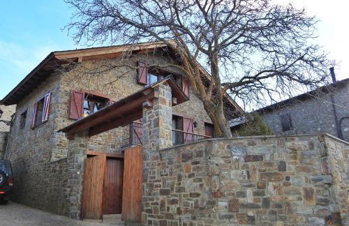 CASA UNIFAMILIAR 8 pax con jardín URTX - CERDANYA - Foto 2