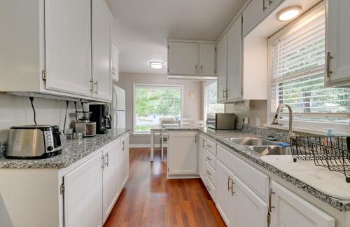 Grants Pass Getaway with Expansive Deck! - Foto 9