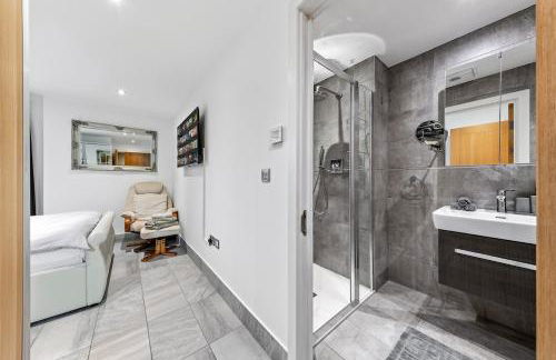 Modern 2 Bed with Balcony & London Eye Views - Foto 22