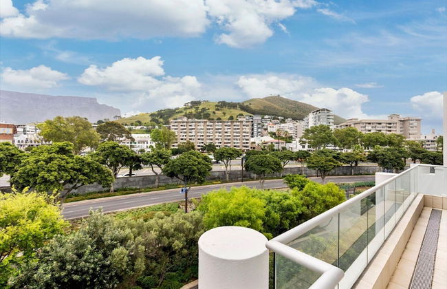 Precinct Corner Two Bedroom Waterfront Apartment - 703 - Foto 6