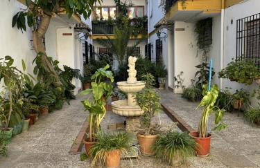 CENTRO - Patio Andaluz San Pablo - PARKING GRATIS- WIFI - Photo 3