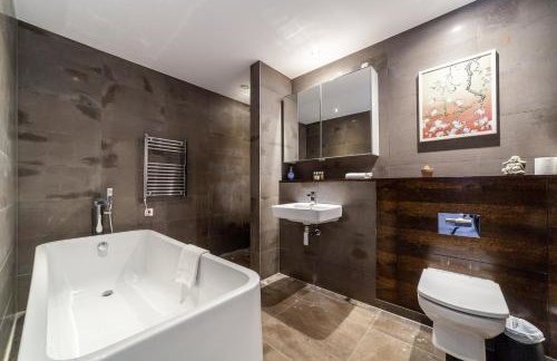 Charming 3BR Shoreditch Duplex Loft with Balconies - Foto 36