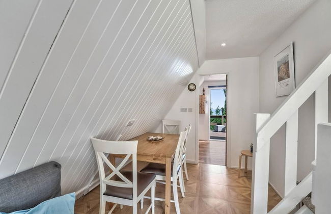 The Lookout, Sunny Beach Retreat, Sleeps 5 Guests - Photo 14