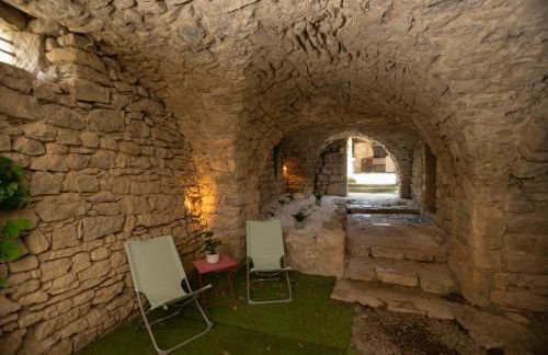 Le Mas pierre et soie - Photo 28