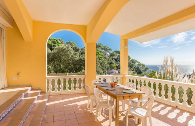 Vila Cora in Lloret de Mar - Foto 4