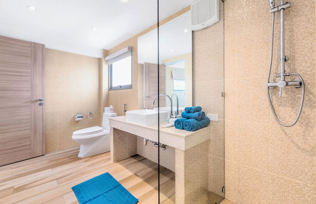 4-bdr luxury villa at a villa resort - Photo 15