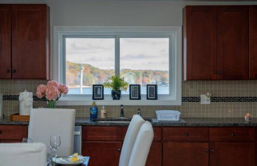 12BCozy 3BR Apartment with Koi Pond in Worcester - Foto 18