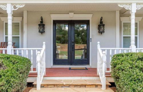 Lithonia 4 Bedroom Home with Private Pool Year Round Hot Tub and Pool Table Sleeps 10 Pet Friendly - Foto 2