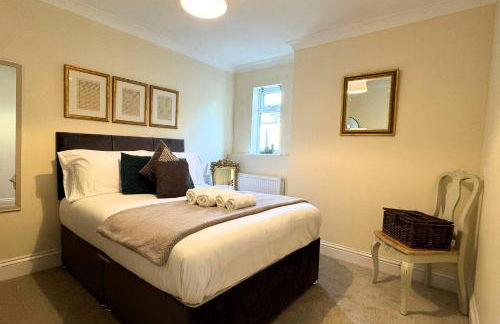 Y-Not House - Double Rooms with Private Bathroom - Photo 12