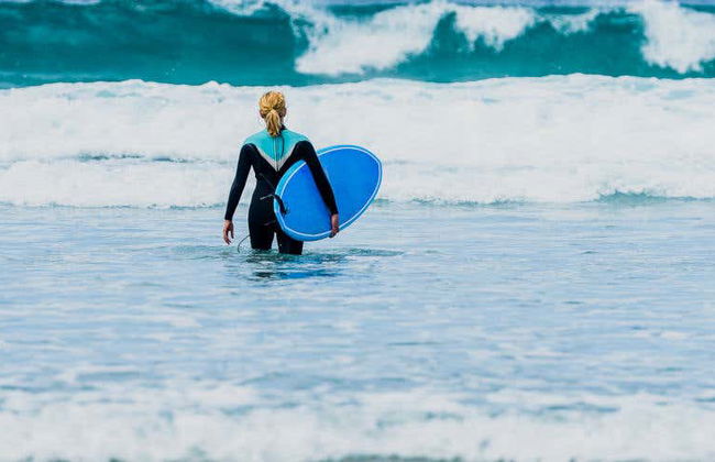 Curso de surf en Bastiagueiro - Foto 1