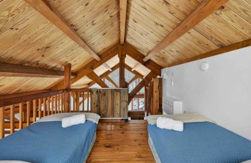 Cozy Mountain Retreat with Hot Tub & Fire Pit - Foto 52