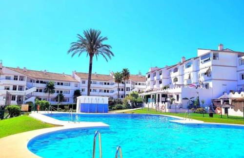 Apartamento en Mijas con Terraza, capacidad para 5 personas con piscina de temporada - Photo 12