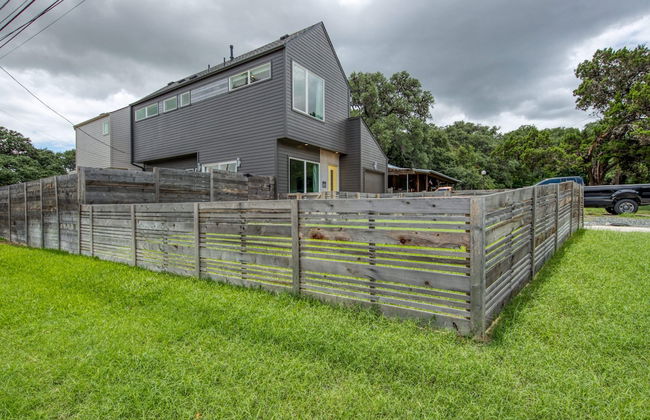 Contemporary Home Centrally Located Near Soco & DT - Foto 32