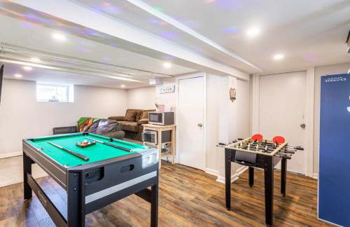 Spacious&Gracious- 5BR Fam-Friendly near I95&Shops - Foto 50