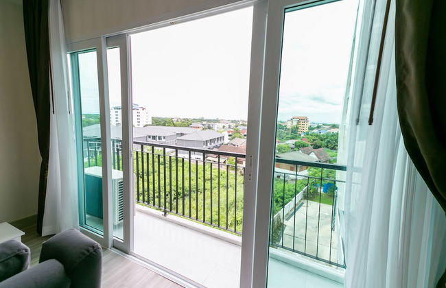 Locals Prio ChiangMai Central Airport Plaza - Photo 18