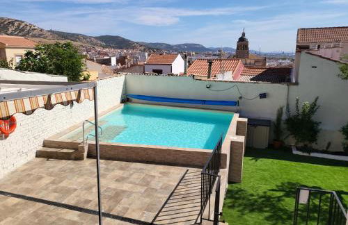 Casa Oasis Puertollano, una casa en un entorno rural en Puertollano, agradable, con Piscina en zona tranquila - Foto 9