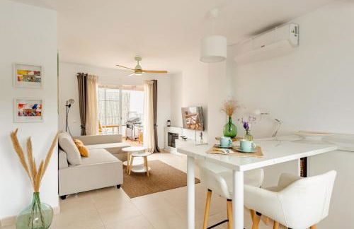 Casa Lidia, bonito y cómodo ático con rooftop privado, impresionantes vistas mar, montaña y jacuzzi - Foto 1