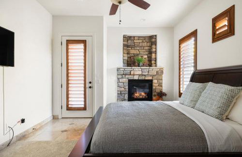 Desert Oasis with Pool Black Mountain Views - Photo 47