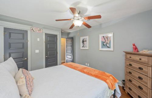 Private Pool and 3BR Family Fun Home with Gazebo - Foto 52