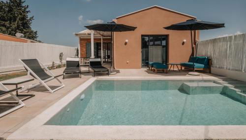 Tessera Villas & Studios Collection - Photo 4